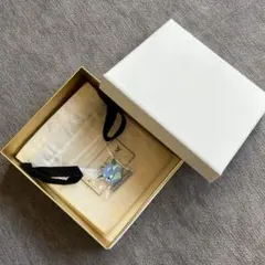 ね*た様 美品 Maison Kitsune メゾンキツネ　ピンバッチ ピンバッ ね*た様 美品 Maison Kitsune メゾンキツネ ピンバッチ ピンバッ