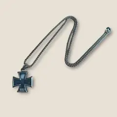 アイアン　クロス　ネックレス　ロック　シルバー　重厚感　メタル　ユニセックス