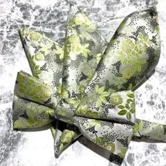 ○蝶ネクタイ　ポケットチーフ　グリーン　メンズ　披露宴　ゲスト　0kbz