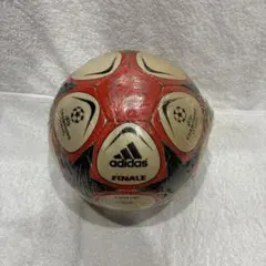 【未使用】アディダス サッカーボール 5号球 チャンピオンズリーグ JFA検定球のサムネイル