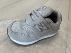 New Balance グレー スニーカー マジックテープ