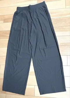 UNIQLO エアリズム　ウルトラストレッチエアリズムワイドパンツ　Ｓサイズ