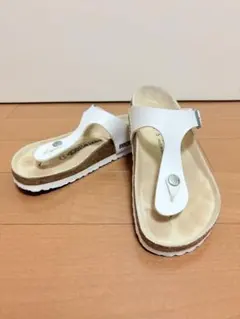 美品✨　ビルケンシュトック　ギゼ　ラムゼス　白　36 トングサンダル 美品✨ ビルケンシュトック ギゼ ラムゼス 白 36 トングサンダル