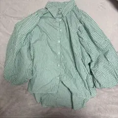 緑のストライプ バルーンスリーブ シャツ