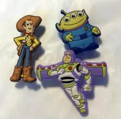 クロックスジビッツ　サンダルの飾り　ディズニー　トイストーリー　シリーズ