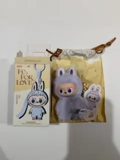 POP MART pin for love ミニラブブ ラブブ　イニシャル E