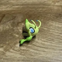 ポケモンフィギュア　セレビィ　モンコレ　ポケモン　Pokémon