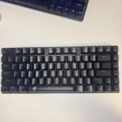 E元素メカニカル式ゲーミングキーボード　赤軸