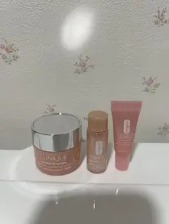 CLINIQUE モイスチャーサージ　スターターセットのサムネイル