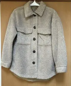 GU アウター　ベージュ