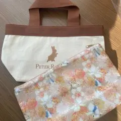 【新品未使用】ピーターラビット　ミニトートバッグ　花柄保温保冷ポーチセット