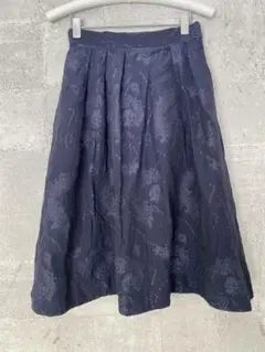 OPAQUE.CLIP フラワーデザイン、後ゴムフレアスカート ひざ丈　裏付き