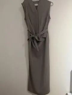 【オールシーズン】ノースリーブ ロングワンピース ベルト付き