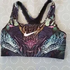 NIKE　スポーツブラM