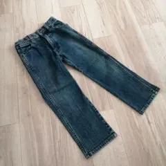 Item thumbnail for item badf5b2e-92c6-40e4-902b-149023356c43