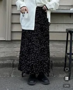 nugu スパンコールロングスカート
