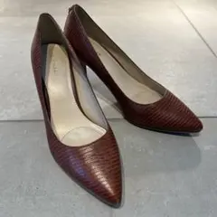 COLE HAAN パンプス ブラウン 赤色　7Bのサムネイル