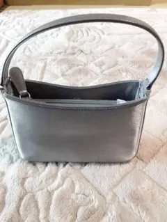 marie claire シルバー　ハンドバック（新品未使用）