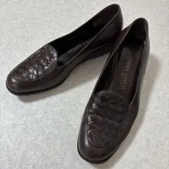 Item thumbnail for item c77cd77b-51c2-49bf-98c2-f914689b9cb1