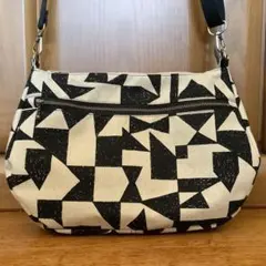 Item thumbnail for item be8c69b4-9fdb-4211-b5a0-e815e5f361b6