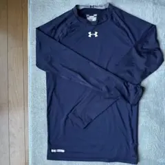 UNDER ARMOUR ロングスリーブ アンダーシャツ Lネイビー　長袖