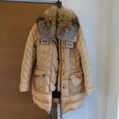 モンクレール　レディースダウン