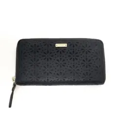 Kate spade　ケイトスペード カットワーク長財布　ラウンドファスナー