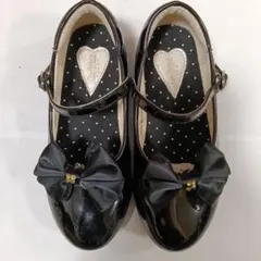 【最終値下げ】リボン付き黒フォーマルシューズ