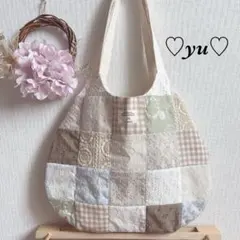 *03 ハンドメイド トートバッグ　パッチワーク 刺繍 淡色 ナチュラル
