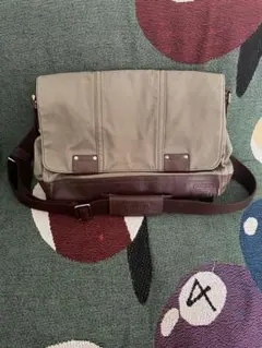 【激レア】COACH メッセンジャーバッグ オリーブグリーン