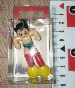 希少品　ASTRO BOY　鉄腕アトム　マグネット　ミニフィギュア