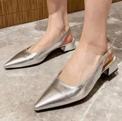 SHEIN ポインテッドトゥ パンプス シルバー 23cmのサムネイル