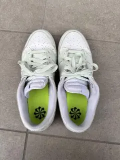 NIKE DUNK スニーカー