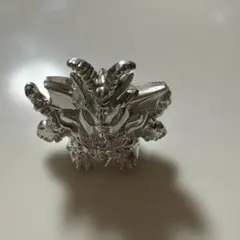 フィギュア 銀色
