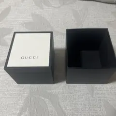 【美品】GUCCI グッチ 時計ケース空箱 ボックス クッション付き　即購入⭕️のサムネイル