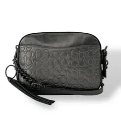 コーチ　ショルダーバッグ　カメラバッグ　チェーン　エンボス　メタリック　レザー