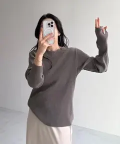 未使用☆wee9s スーパーストレッチ　プリーツ　トップス