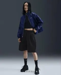 Nike モダン フリース　ウィメンズ ミッドライズ ルーズ ショートパンツ