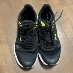 FILA メンズ スニーカー ブラック×イエロー26.5cm