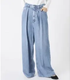 極美品 50％オフ ワイドタックバギーパンツ 36のサムネイル