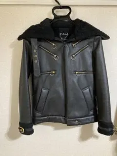 ファー付きブラックレザージャケット