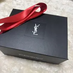 イヴ・サンローラン　プレゼントBOX