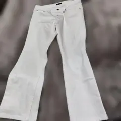 BURBERRY BLACK LABEL ホワイトデニムパンツ