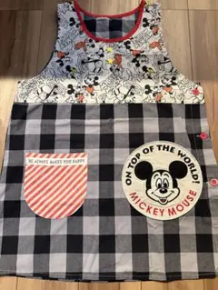 保育士　ミッキーマウス エプロン チェック柄