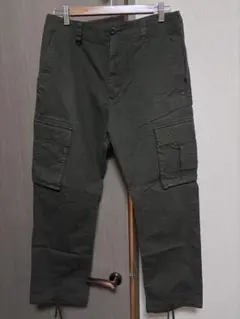 Nike オリーブ カーゴパンツ