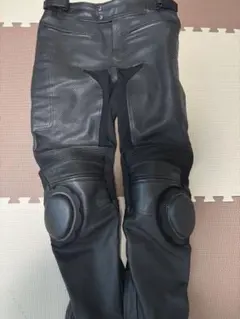 Clooney パンチングレザーパンツ ニースライダー付 サイズ34のサムネイル