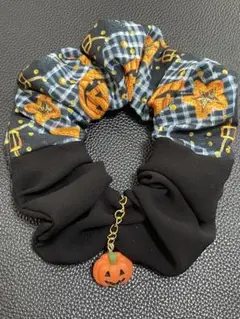 ブラックハロウィンカボチャームシュシュ