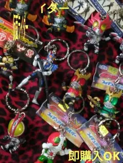 超クウガ展 トレーディングコマ風チャーム 全種 スタンド / 仮面 