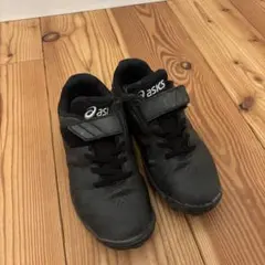 asics ブラック スパイクシューズ 22cm