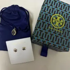 美品】トリーバーチ TORY BURCH ロゴ サークル ピアス 箱付き - メルカリ
